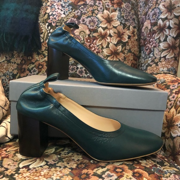 Everlane Shoes - Everlane Day High Heel in retired color Ivy 8.5